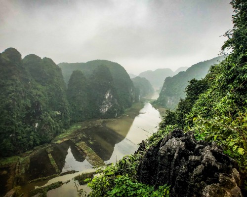 Vietnam vs Thailanda: Unde să călătorești în continuare?
