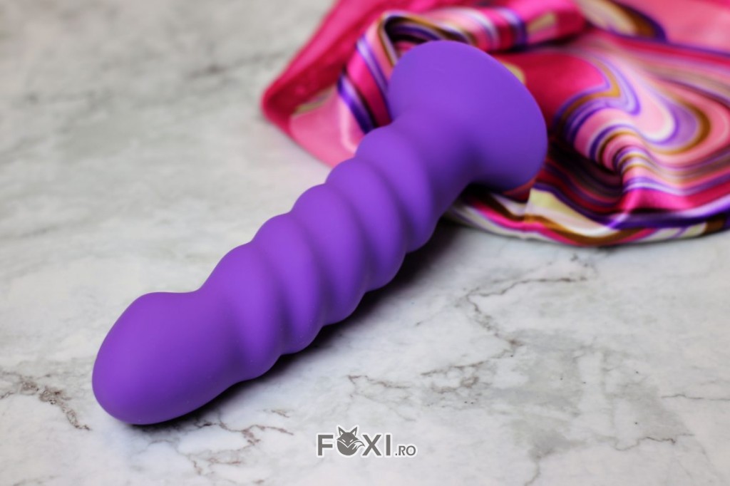 cand cumperi un dildo
