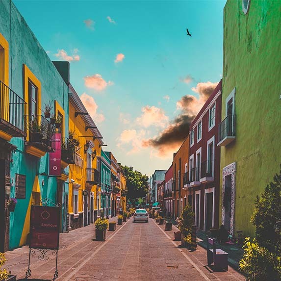 Puebla, Pue., Mexic Cladiri pictate colorate