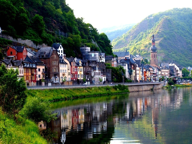frumosul oras Cochem