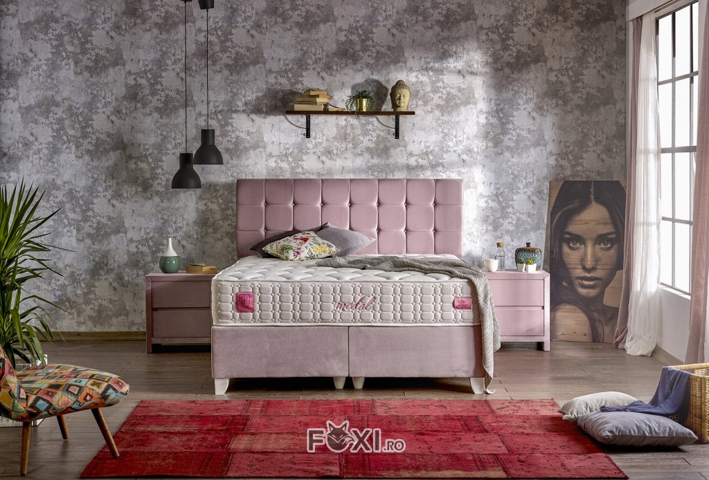 pat de o persoana model