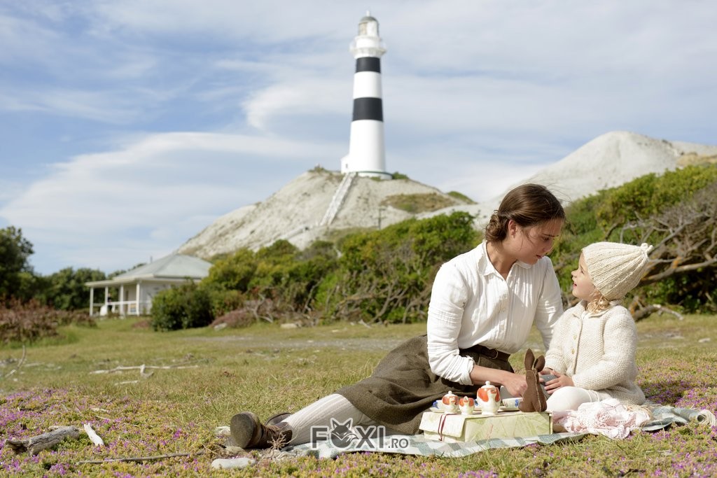 imaginea filmului The Light Between Oceans