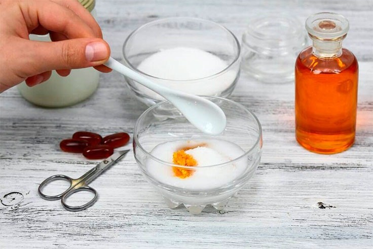 exfoliant facial cu zahar si ulei