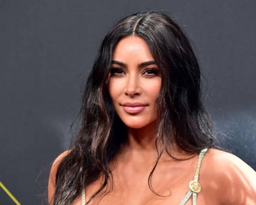 Kim Kardashian - Cariera, Viata Personala, Avere, Controverse si Altele